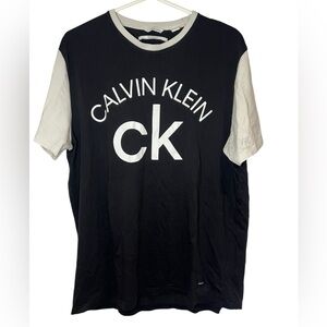 Calvin Klein T-Shirt